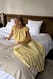 Light Yellow Oberteil mit Ballonsaum