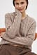 Beige Strickpullover mit Zopfmuster