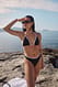 Black Triangel-Bikini-Oberteil mit Kontrast