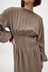 Brown langärmeliges plissiertes Midikleid