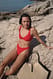 Deep Red strukturierter Bikini-Slip mit Twist