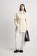 Offwhite Kurzer Mantel mit markanten Schultern