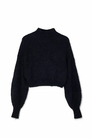 Black Fluffy strikket genser med turtleneck