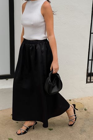 Black Falda midi voluminosa con cintura elástica