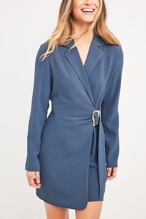 Blue Grey Vestido envolvente estructurado con hebilla