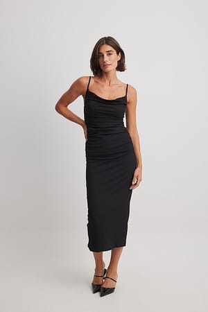 Black Strukturerad klänning med rynkade sidor