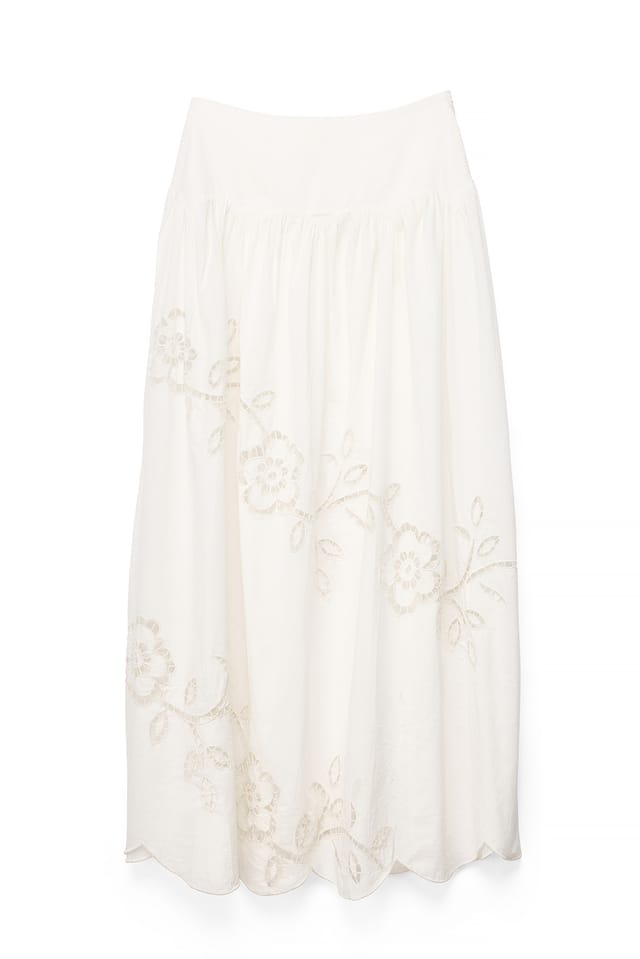 White Maxirock mit Broderie-Anglaise-Detail