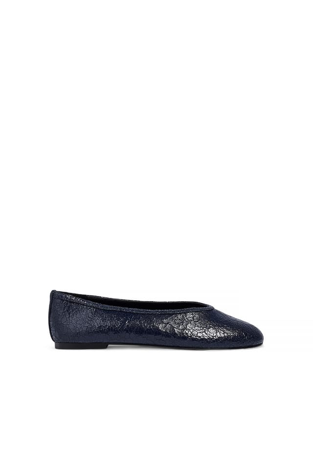 Navy Structured Leather Ballerinas