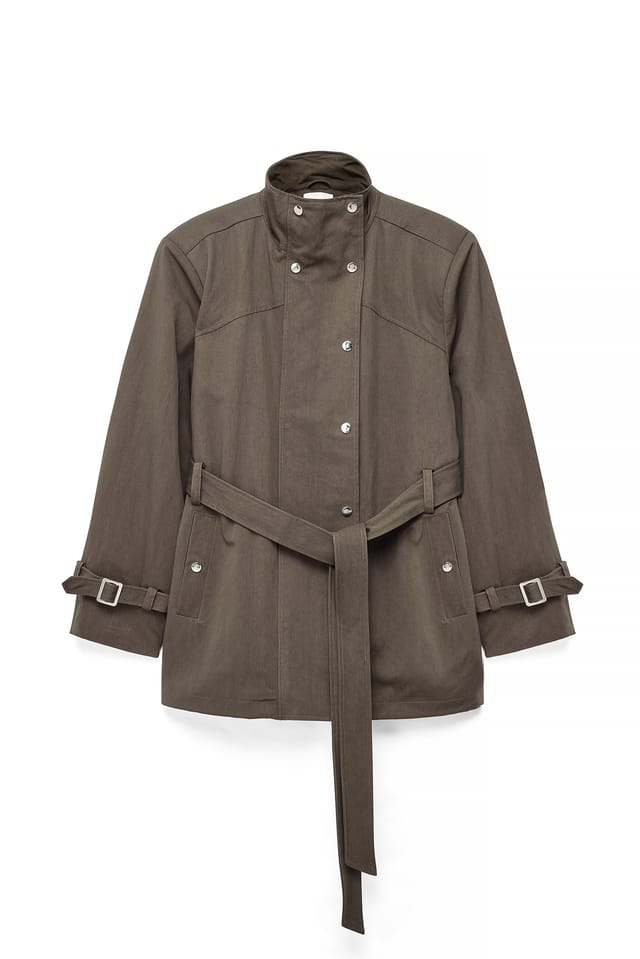 Dark Brown Trench court à larges épaulettes