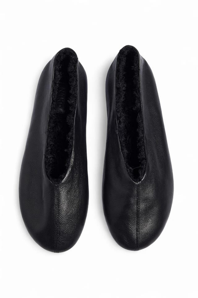 Black Leather Faux Fur Lined Ballerinas