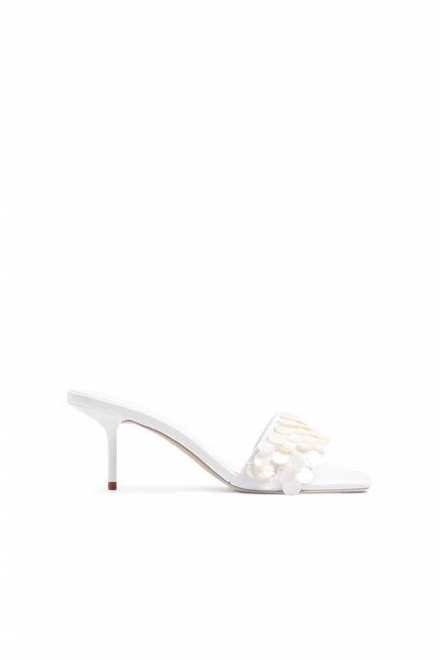 Offwhite Kitten Heel Sandal