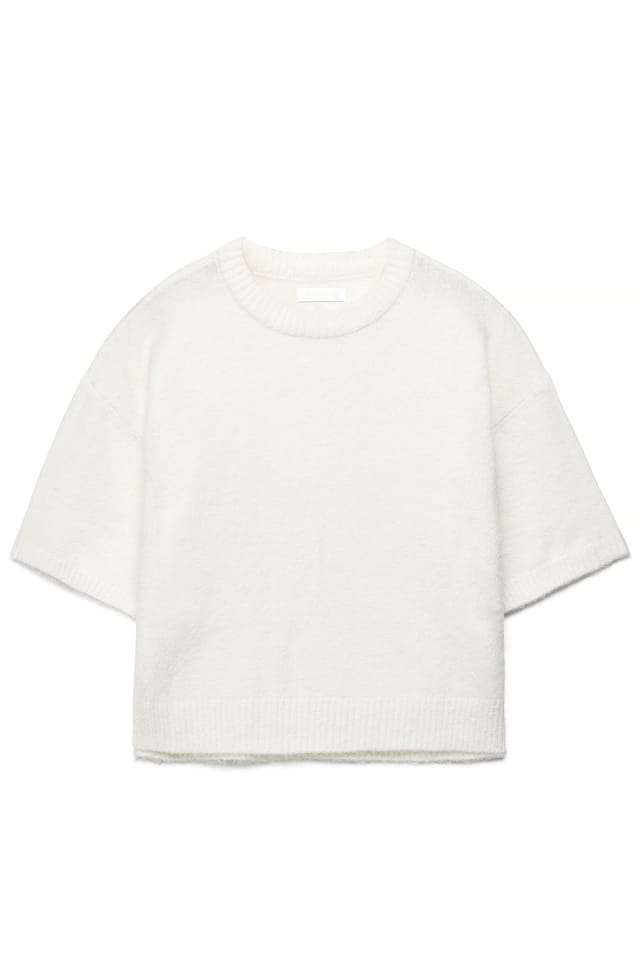 Offwhite Knitted Short Sleeve Sweater