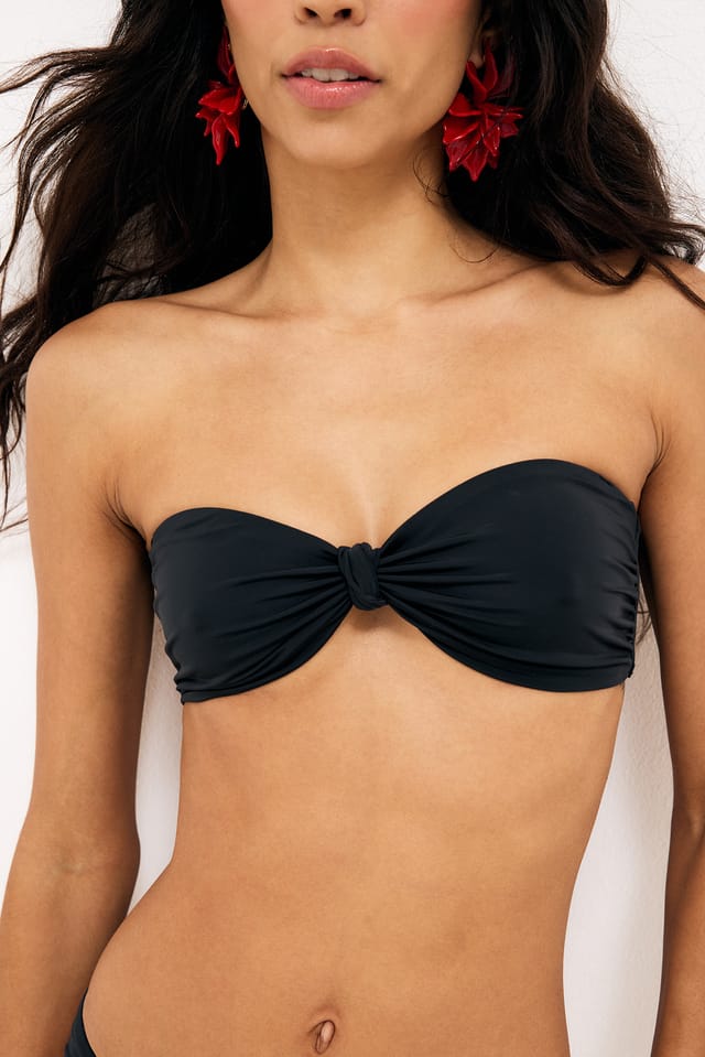 Black Bandeau-bikinitopp med knytning fram