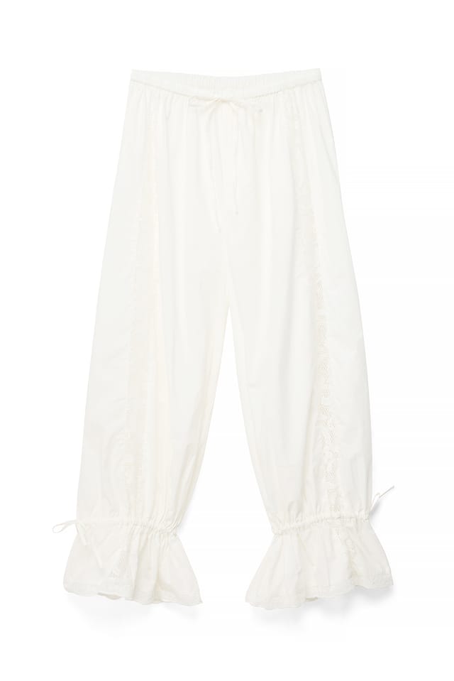 Offwhite Baldenbukser med blondedetalje
