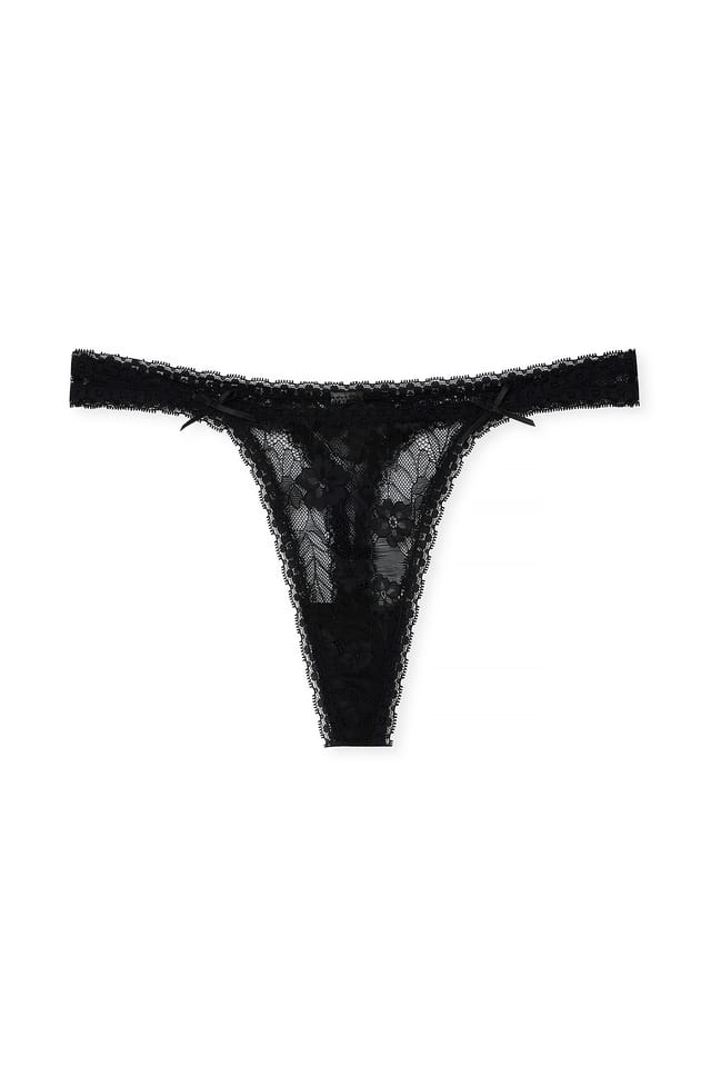 Black String en dentelle