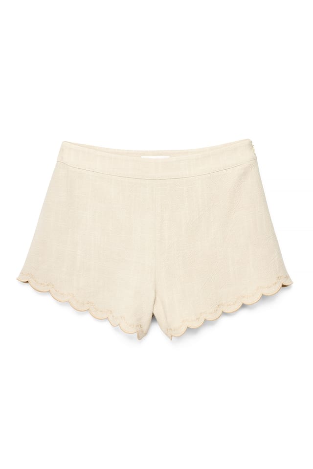 Beige Minishorts aus Leinenmischung mit Stickerei
