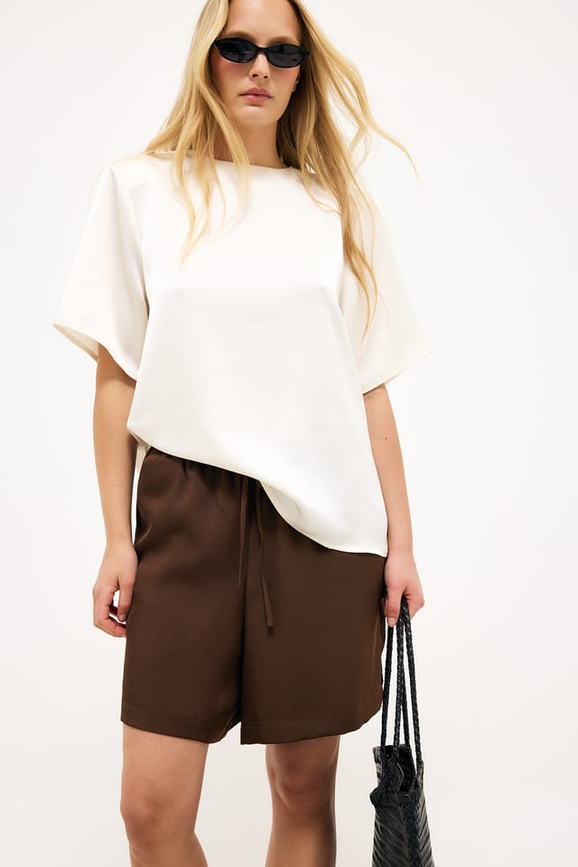 Brown Short long en satin