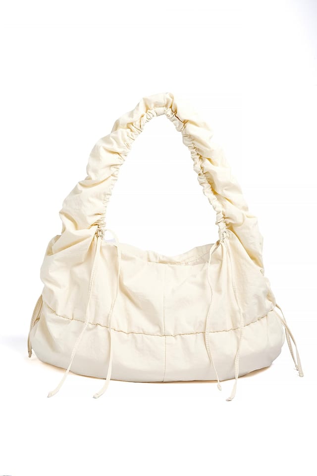 Cream Nylon Schultertasche