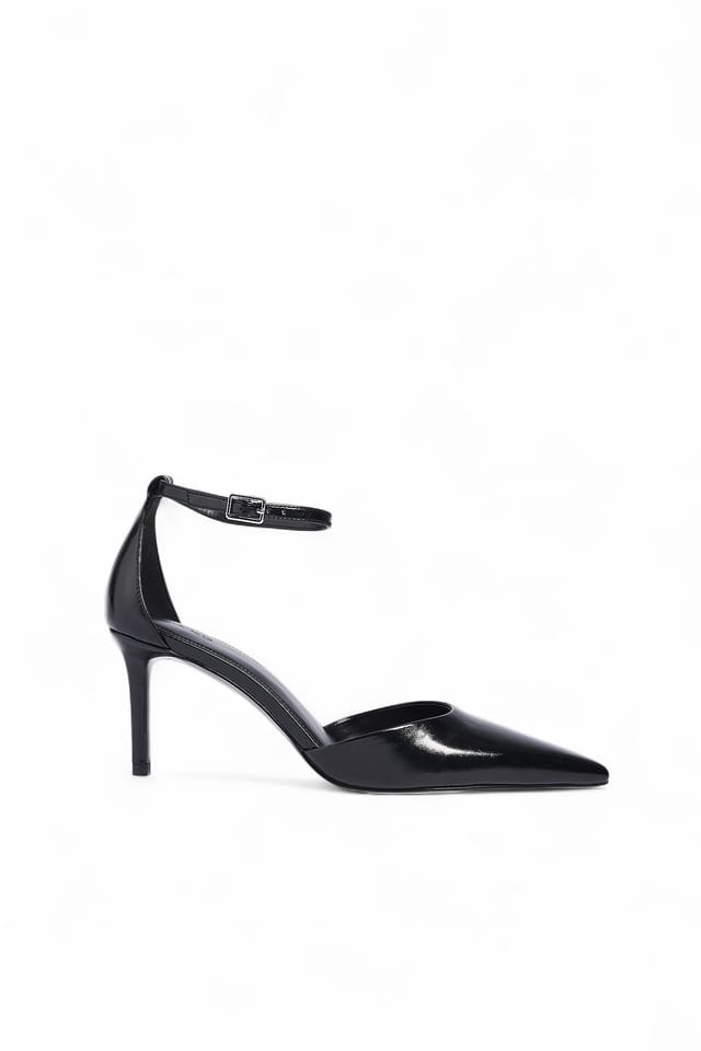 Black Spitze Pumps
