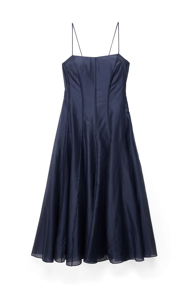 Navy Midikleid mit Trägern und Nahtdetail