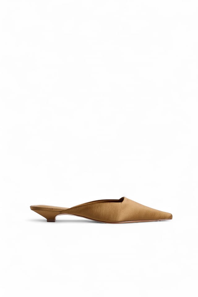 Brown Squared Cut Kitten Heels