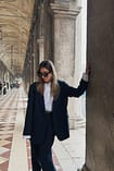 Blazer Lexi Strepen I Strepen mouwen blazer met knoop - Famous Store Blazer Lexi Strepen I Strepen mouwen blazer met knoop - Famous Store