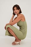 Structured Midi Dress with Shoulder Detail – Moe