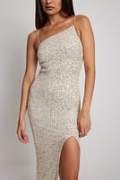 Go to image 1 of 4