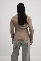 Go to image 2 of 4