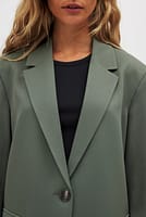 Go to image 1 of 4
