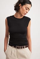 Go to image 1 of 4