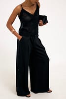Go to image 1 of 3