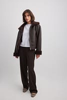 Go to image 4 of 6
