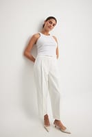 Go to image 1 of 4