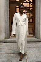 Go to image 4 of 7