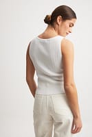 Go to image 1 of 4