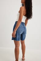Go to image 2 of 4