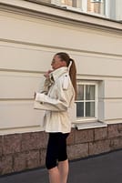 Gå till bild 5 av 8