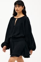 Go to image 1 of 3