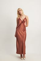 Go to image 1 of 4