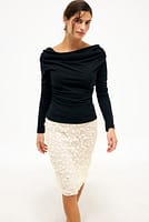 Go to image 1 of 7