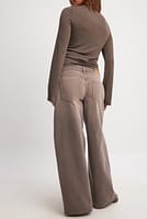 Gehe zu Bild 2 von 6