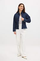 Go to image 4 of 6