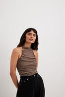 Go to image 2 of 4