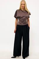 Go to image 1 of 3