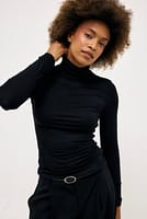Go to image 1 of 3