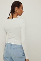Go to image 2 of 4