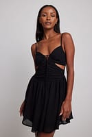 Go to image 1 of 4