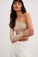 Go to image 2 of 4