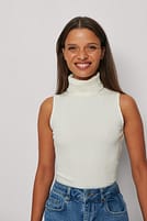 Go to image 2 of 4